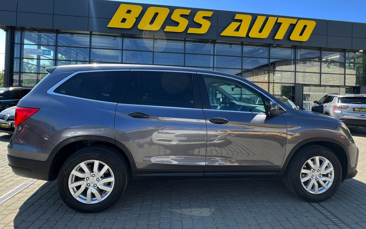 porivnyannya-avto-honda-pilot-i-toyota-highlander-yakiy-vibrati